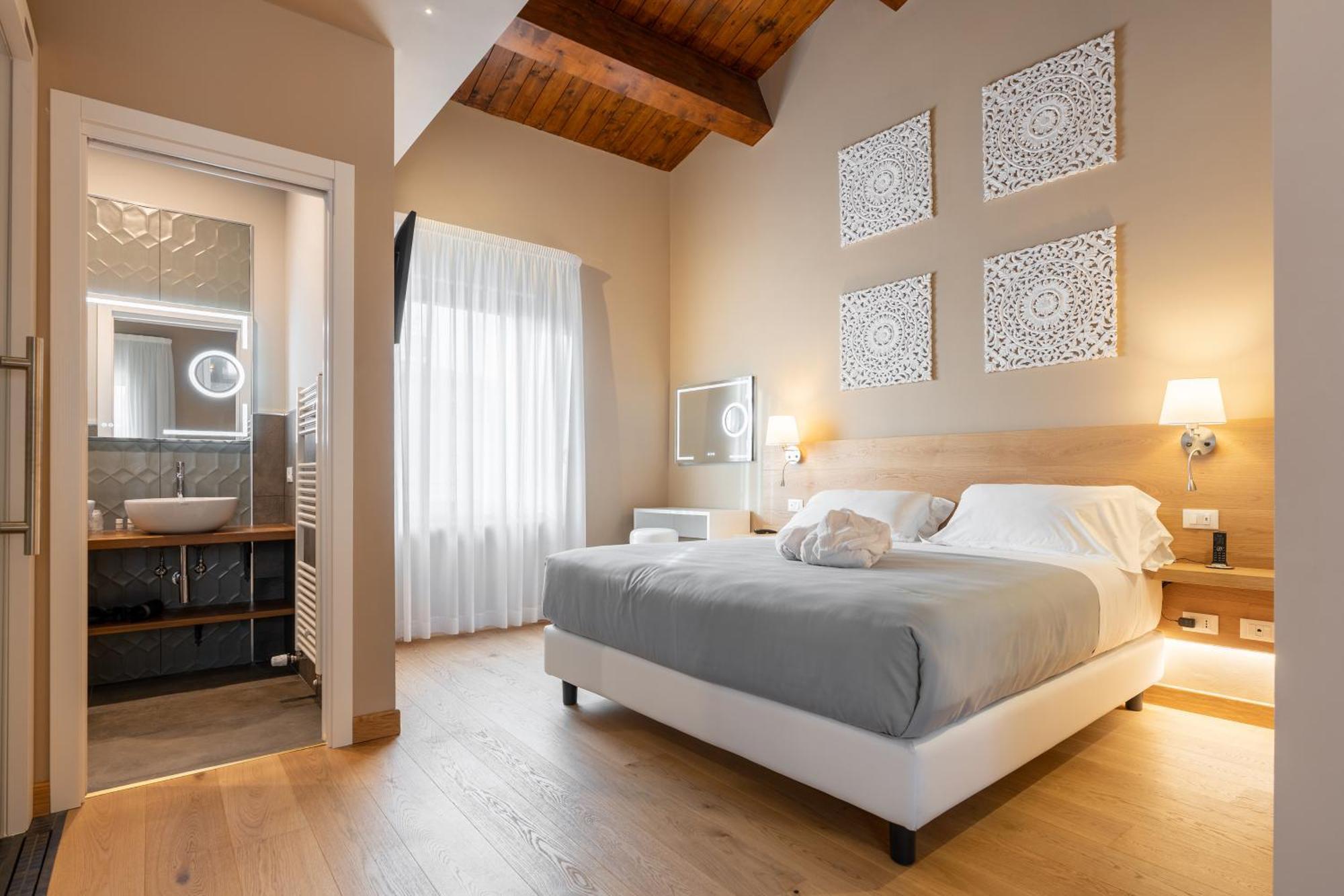 Gg8 Hotel & Suite Spa Ґвальдо-Тадіно Екстер'єр фото